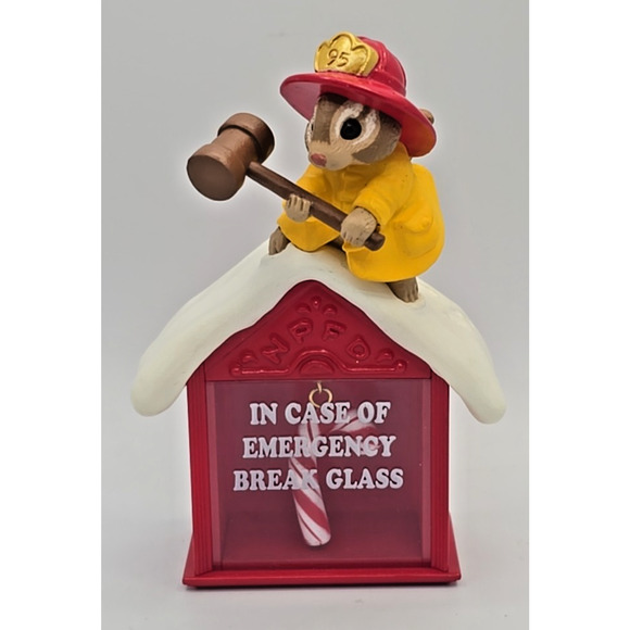 Hallmark 1995 North Pole 911 Fireman Squirrel Emergency Box Candy Cane U129 - Picture 2 of 6